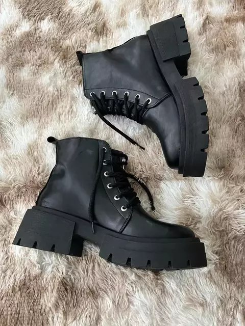 Borcegos Eco Cuero Cordones y Cierre