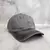 Gorra de gabardina bicolor