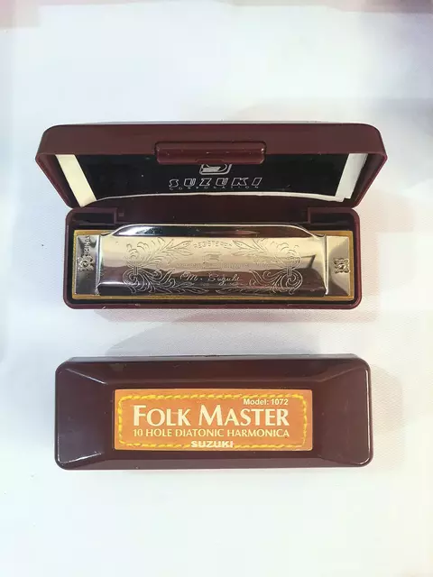 Gaita Suzuki Diatônica Folkmaster 1072 Bb