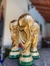 replica de la copa del mundo Qatar 2022 en internet