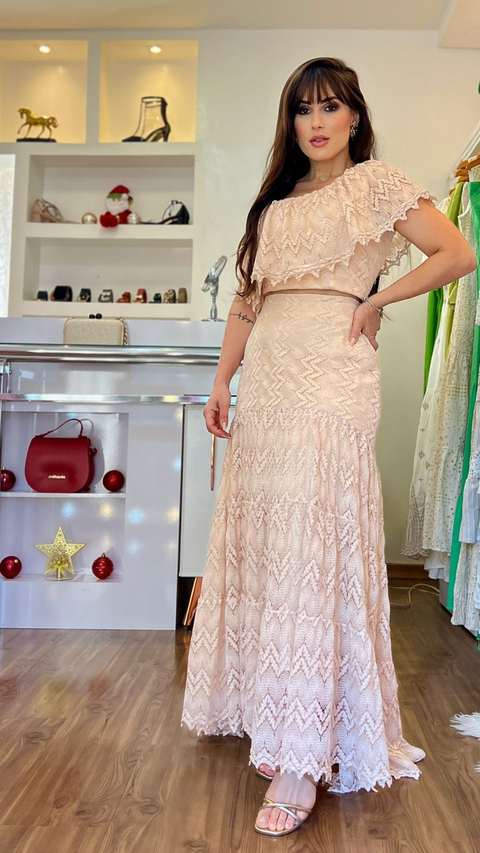 CONJUNTO CROPPED RENDA E SAIA