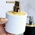 Dispenser de PVC y bambú.