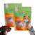 Petisco natural de peito de frango para cães e gatos, com um cachorro e um gato em destaque.