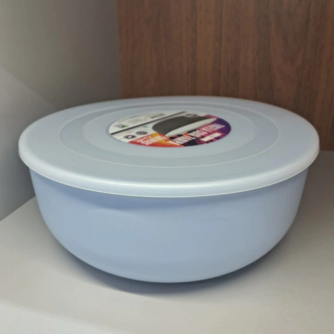 Tigela com Tampa 3,75L Larvitta Colours | Tigela Grande Multiuso p/ Saladas, Massas, Servir e Armazenar - comprar online