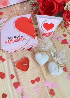 10 Card + 2 sabonetes + 2 velas - comprar online
