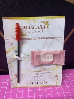 20 Card + máscara facial + escovinha de cílios