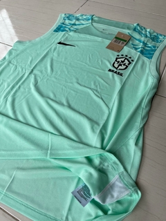 Musculosa Nike de Brasil Entrenamiento 2022/23 en internet