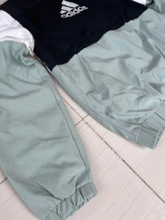 Imagen de Campera Rompeviento Adidas Forrada Negro/Blanco/VerdeAgua