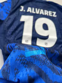 Camiseta Versión Jugador Nike del Atlético de Madrid Tercera Equipación Julián Álvarez UCL 2024/25 - Lírico Showroom - Tienda Online de Fútbol 