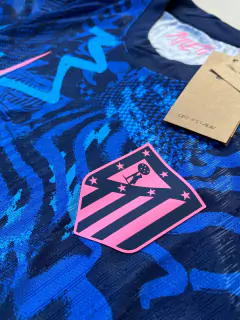 Camiseta Versión Jugador Nike del Atlético de Madrid Tercera Equipación Julián Álvarez UCL 2024/25 - Lírico Showroom - Tienda Online de Fútbol 