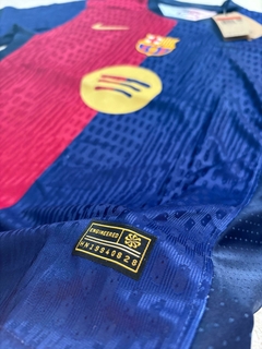 Imagem do Camiseta Versión Jugador Adidas del Manchester United Titular 2024/25 - (copia) - (copia) - (copia) - (copia)