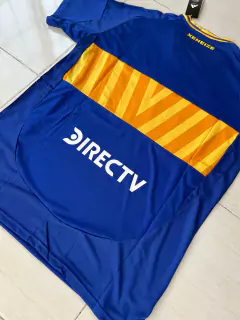 Camiseta Adidas de Boca Juniors Titular 2024/25 - Lírico Showroom - Tienda Online de Fútbol 