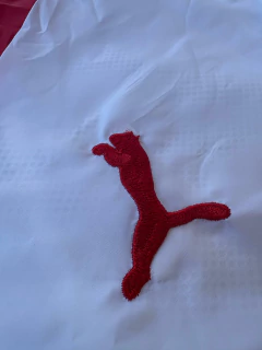 Campera Rompeviento Puma de Independiente Blanco con Rojo - tienda online