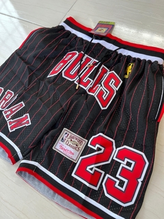 Short NBA Chicago Bulls de Michael Jordan Número 23 - Lírico Showroom - Tienda Online de Fútbol 