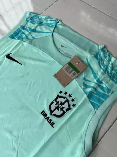 Musculosa Nike de Brasil Entrenamiento 2022/23 - comprar online