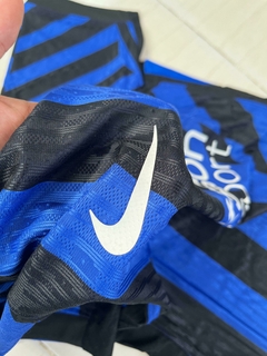Camiseta Versión Jugador Nike del Inter Titular 2024/25 - Lírico Showroom - Tienda Online de Fútbol 