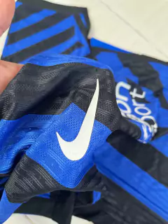 Camiseta Versión Jugador Nike del Inter Titular 2024/25 - Lírico Showroom - Tienda Online de Fútbol 