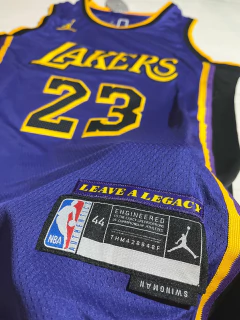 Musculosa NBA Jordan Los Angeles Lakers de LeBron James Número 23 - Lírico Showroom - Tienda Online de Fútbol 