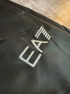 Conjunto Emporio Armani de Napoli 2024/25 - Lírico Showroom - Tienda Online de Fútbol 