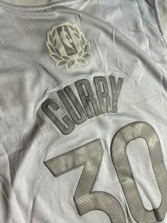 Musculosa NBA Nike Golden State Warriors Edition MVP de Stephen Curry Número 30