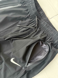 Pantalón Deportivo Nike Dri-FIT Negro - Lírico Showroom - Tienda Online de Fútbol 