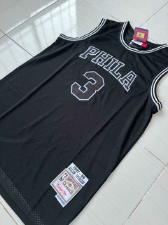 Imagen de Musculosa NBA Philadelphia 76ers Edition Black de Allen Iverson Número 3 1997/98