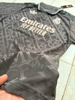 Camiseta Versión Jugador Adidas del Real Madrid Tercera Equipación Mbappé 2024/25 - comprar online