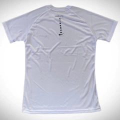 Remera deportiva Nike de color blanco, vista trasera, con logo Nike y texto "NIKERUN" en el centro.