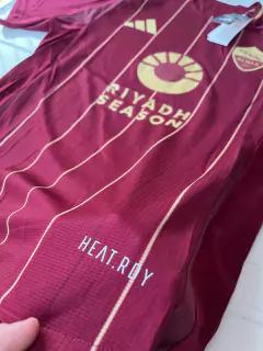 Imagen de Camiseta Versión Jugador Adidas de Roma Titular 2024/25