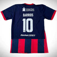 Camiseta de fútbol Nike de San Lorenzo, modelo titular 2024/25, con el nombre "Barrios" y el número 10 en la espalda.