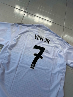Camiseta Adidas del Real Madrid Titular Vinícius Júnior Sponsor HP 2024/25