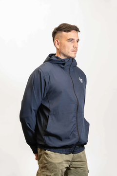 Campera Rompeviento Con Capucha Marino - Smart Bee