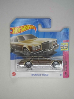 HOTWHEELS - 82 CADILLAC SEVILLE - HKG85