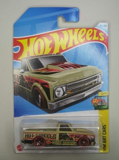 HOTWHEELS - 67 CHEVY C10 - HTB72