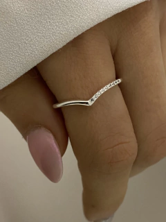 ANILLO EN V CUBIC (IMPORTADO)