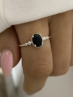 Anillo piedra negra y cubic (Importado)