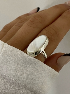 Anillo piedra nacar