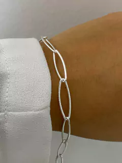 Pulsera modelo 21 AB