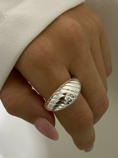 Anillo rayas inflado