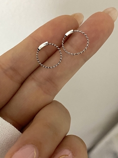 Argolla modelo 860 (1,2 cm) cierre al costado - comprar online