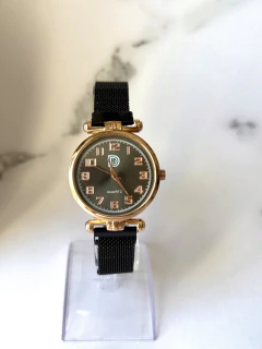 Reloj con malla magnetica modelo 20 - comprar online
