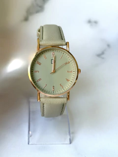 Reloj con malla simil cuero modelo 29 - comprar online