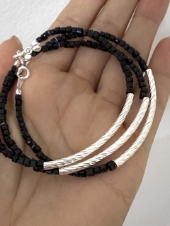 Pulsera cúbito negro y barrita 19 cm (c/cierre)