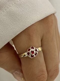 Anillo frutilla con oro