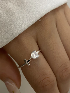 Anillo corazon cristal y cruz (Regulable)