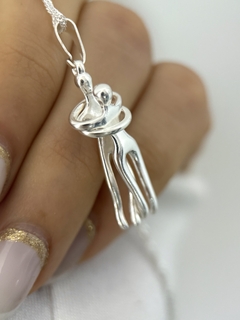 Dije modelo 418 (abrazo) - comprar online