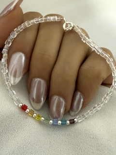 Pulsera cubitos transparentes y chakras 18 cm c/cierre en internet