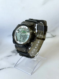 Reloj digital resistente al agua modelo 211 en internet