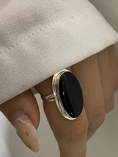 Anillo piedra negra
