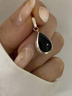 Dije modelo 116 (piedra negra)